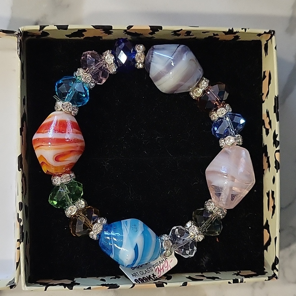 Croatian Art Glass Bracelet NWT